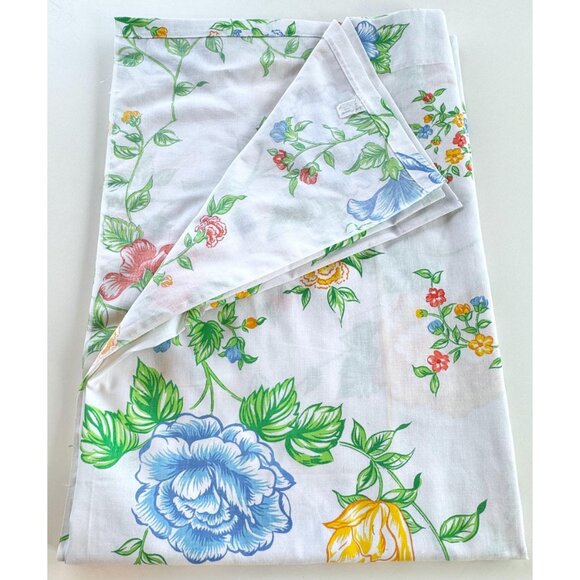 Vintage 70s flat/top sheet, red, yellow blue flowers, greenery, Lady Pepperell - Picture 6 of 8